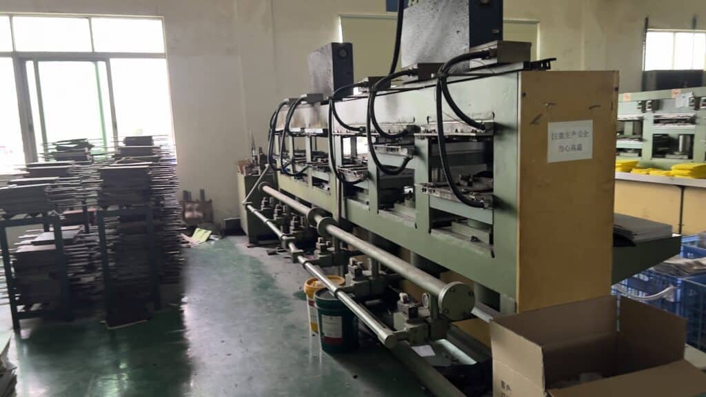 Insole mold production equipment and molding workshop at S-King factory
