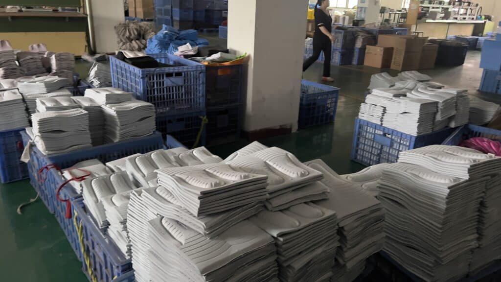 Bulk molded insole production at an insole manufacturing factory