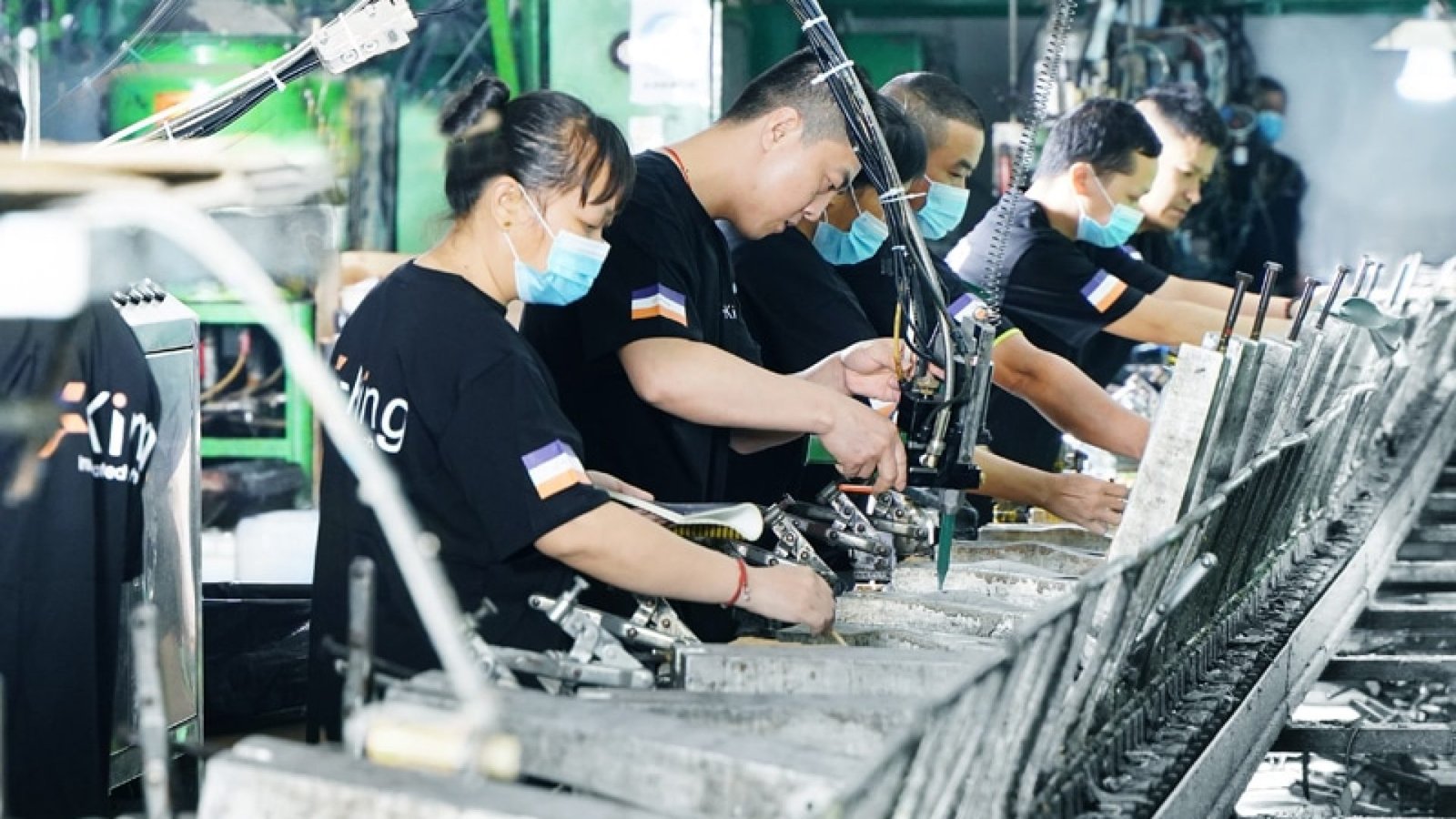 TPE and gel insole molding production line at the S-King factory